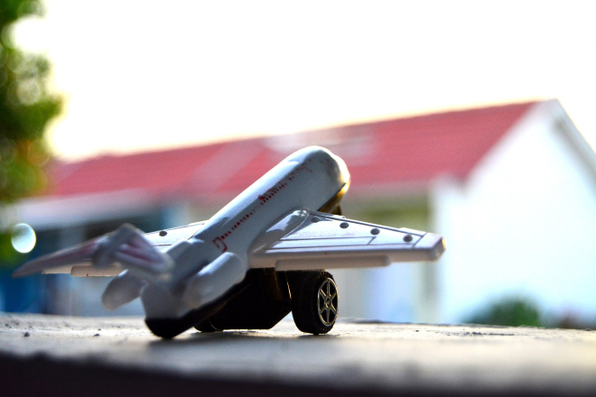 中國(guó)到加拿大直飛專(zhuān)線，最快2天簽收，更快更穩(wěn)定！