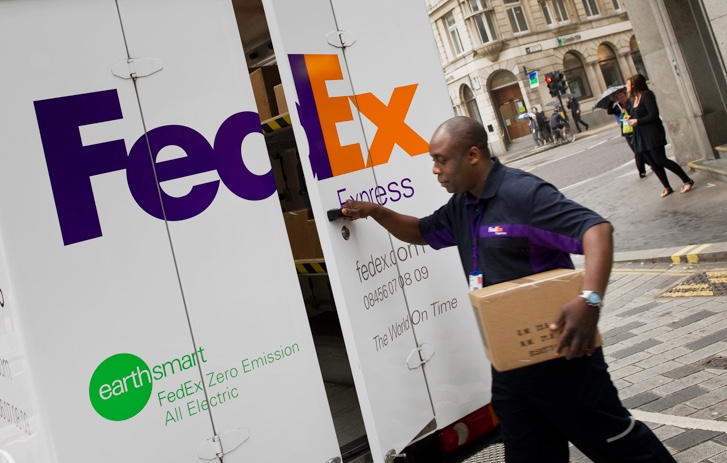 FedEx預(yù)約取件電話