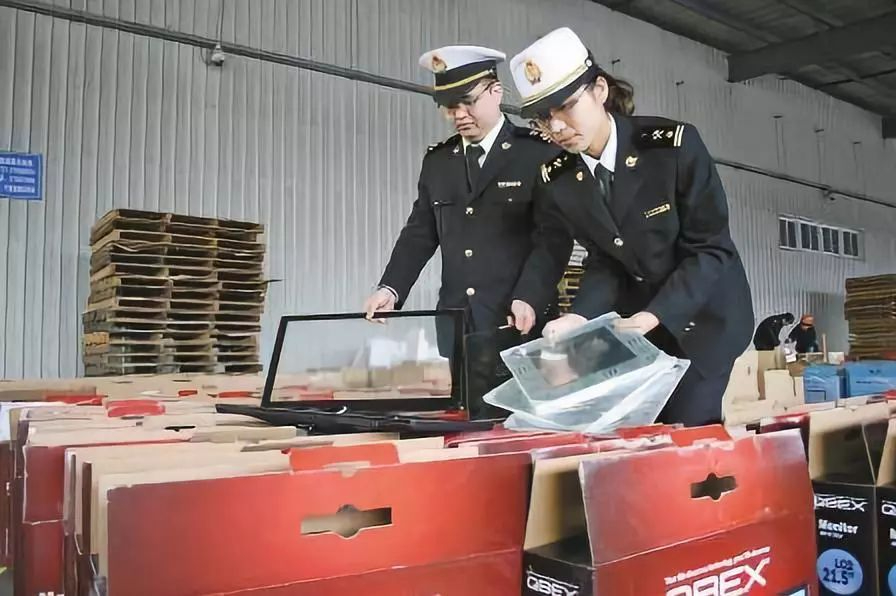 物品被海關(guān)扣了怎么辦？(海關(guān)扣貨的情形和處理方法)