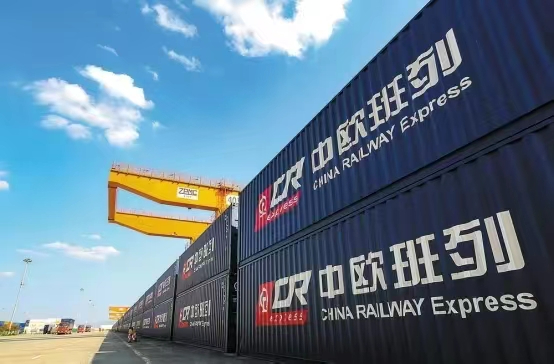 中歐班列同傳統(tǒng)的海運(yùn)相比有什么優(yōu)勢？