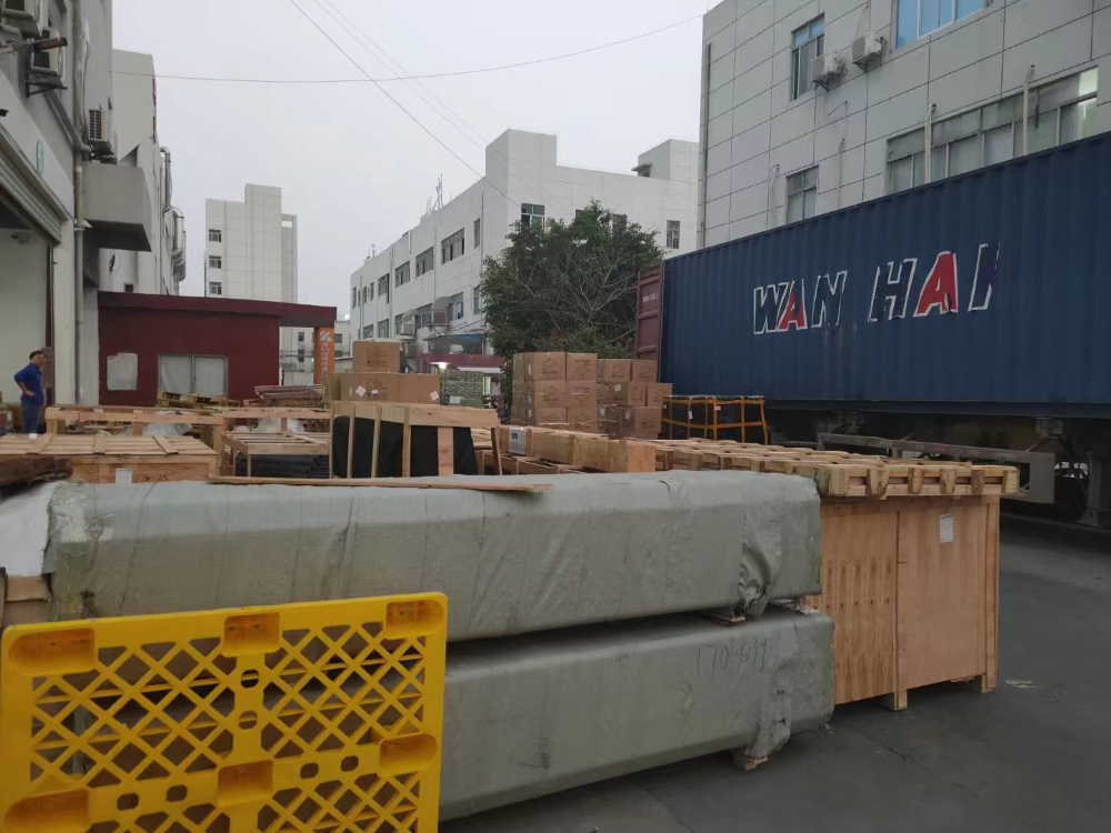 寄快遞去香港怎么收費?(發(fā)香港的物流收費標(biāo)準(zhǔn))	